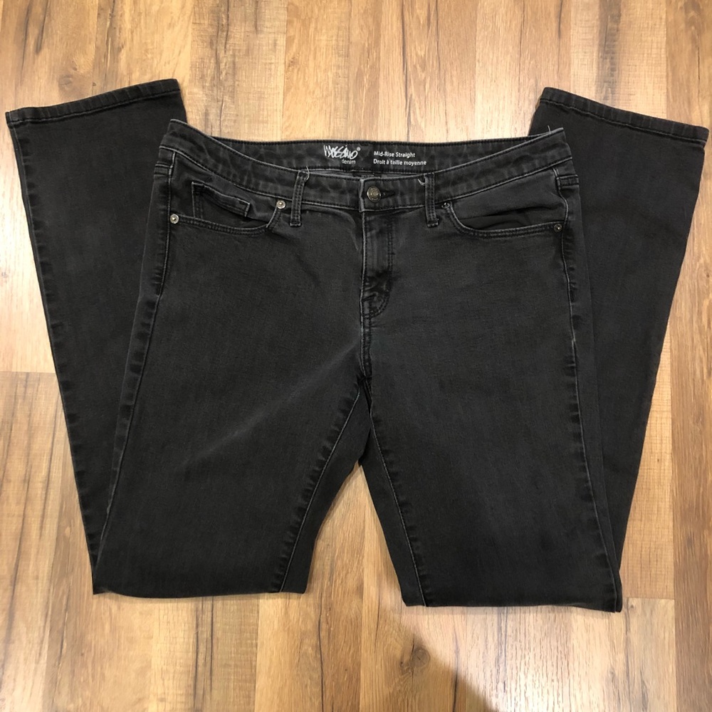 Mossimo Mid Rise Straight jeans